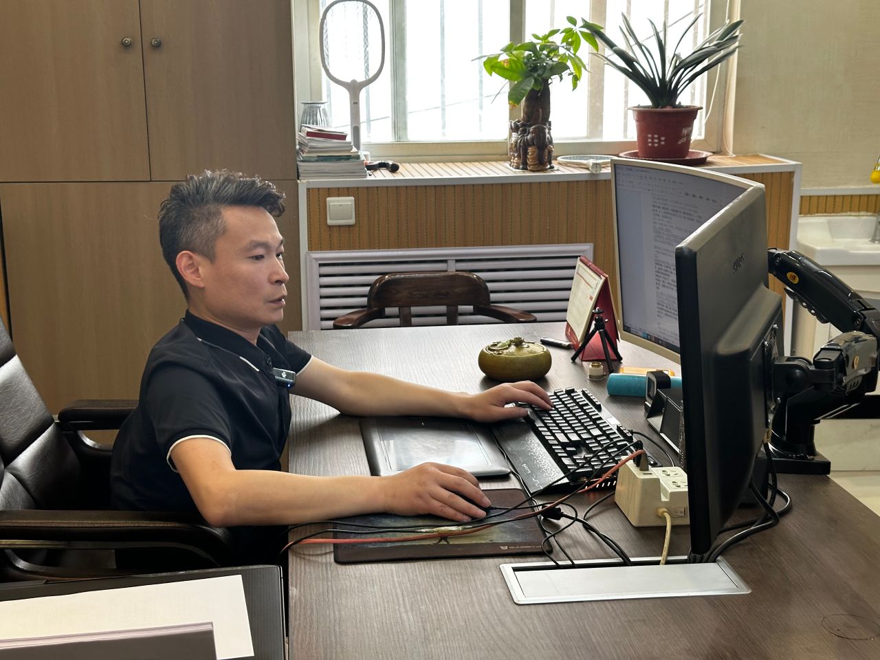 走近榜样力量 | 申建雨：肢残小伙逆袭成CEO